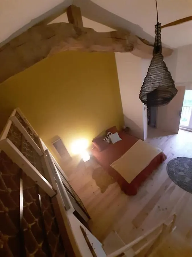 Apartment Le Gite De La Batone Messimy-sur-Saone